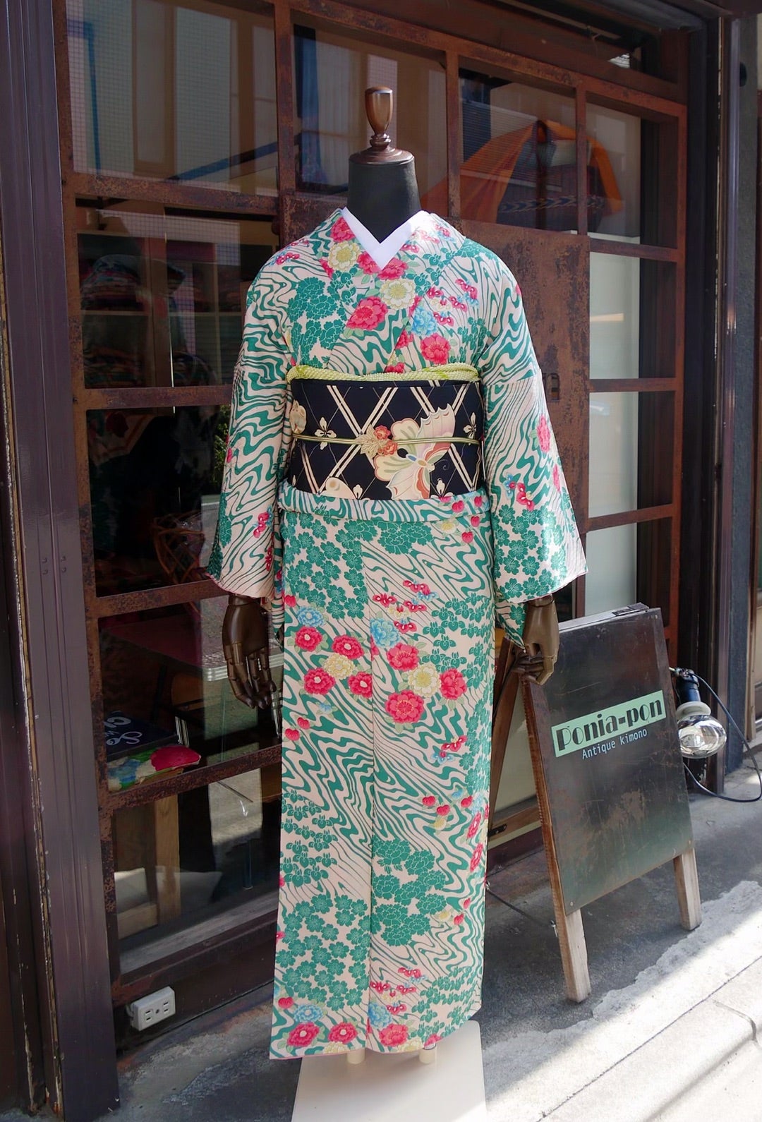 花々の着物と蝶の名古屋帯の春爛漫コーデ | Ponia-ponのブログ