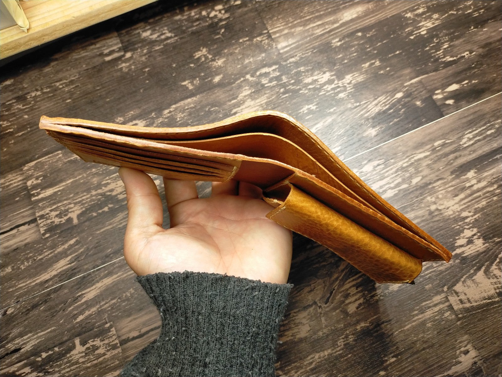 ビルフォールドウォレットの記事画像