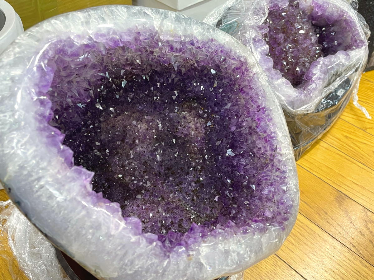 フラワープリント 【金運】絶品❣️濃紫の煌めき☆アメジストドーム 