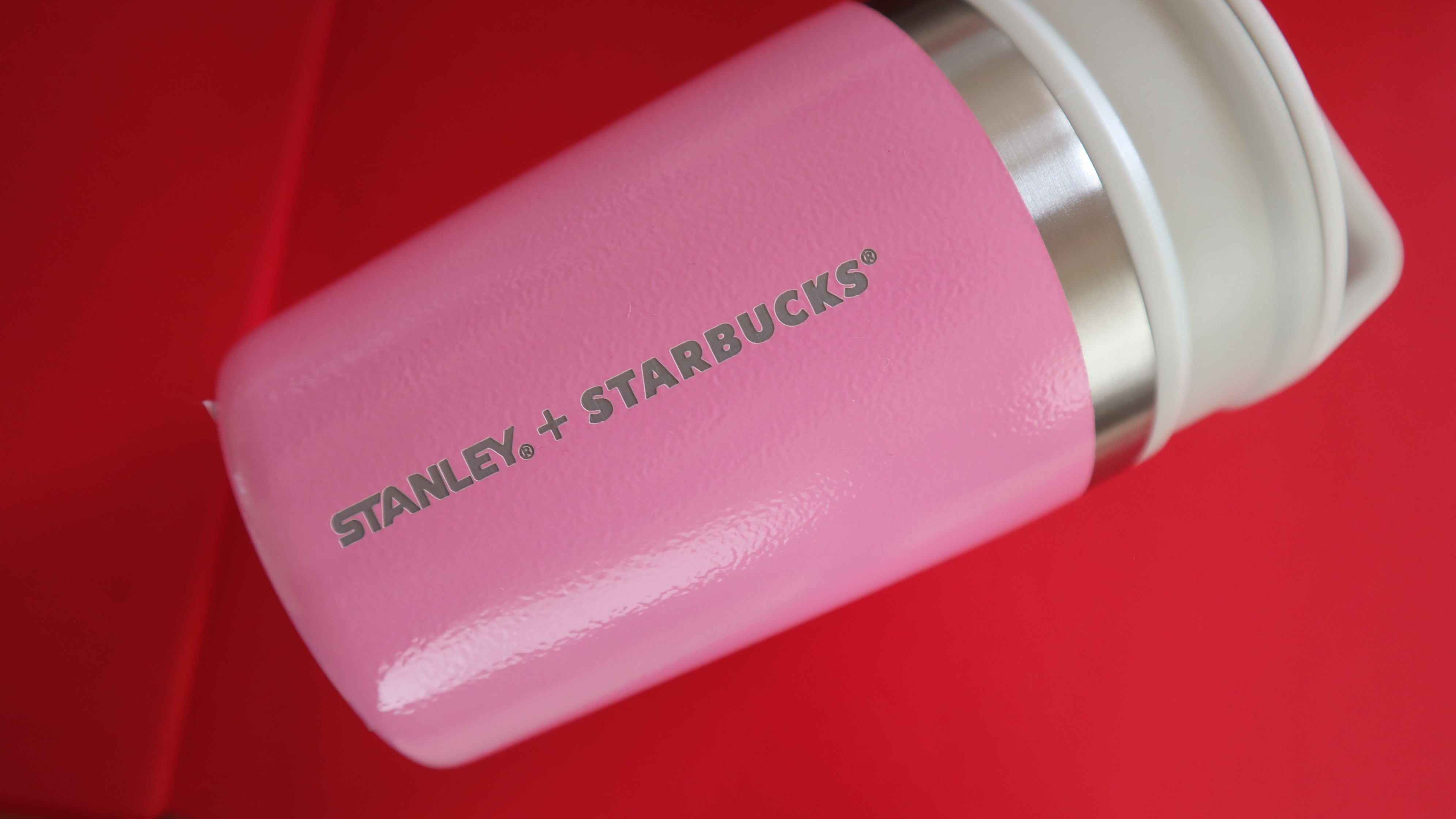 オンラインストア限定カラー] 「STANLEY」のStarbucks SAKURA Editi 