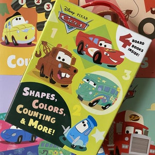 ディズニー ピクサー の映画Cars（カーズ） 好きな息子への英語の本のプレゼントの画像