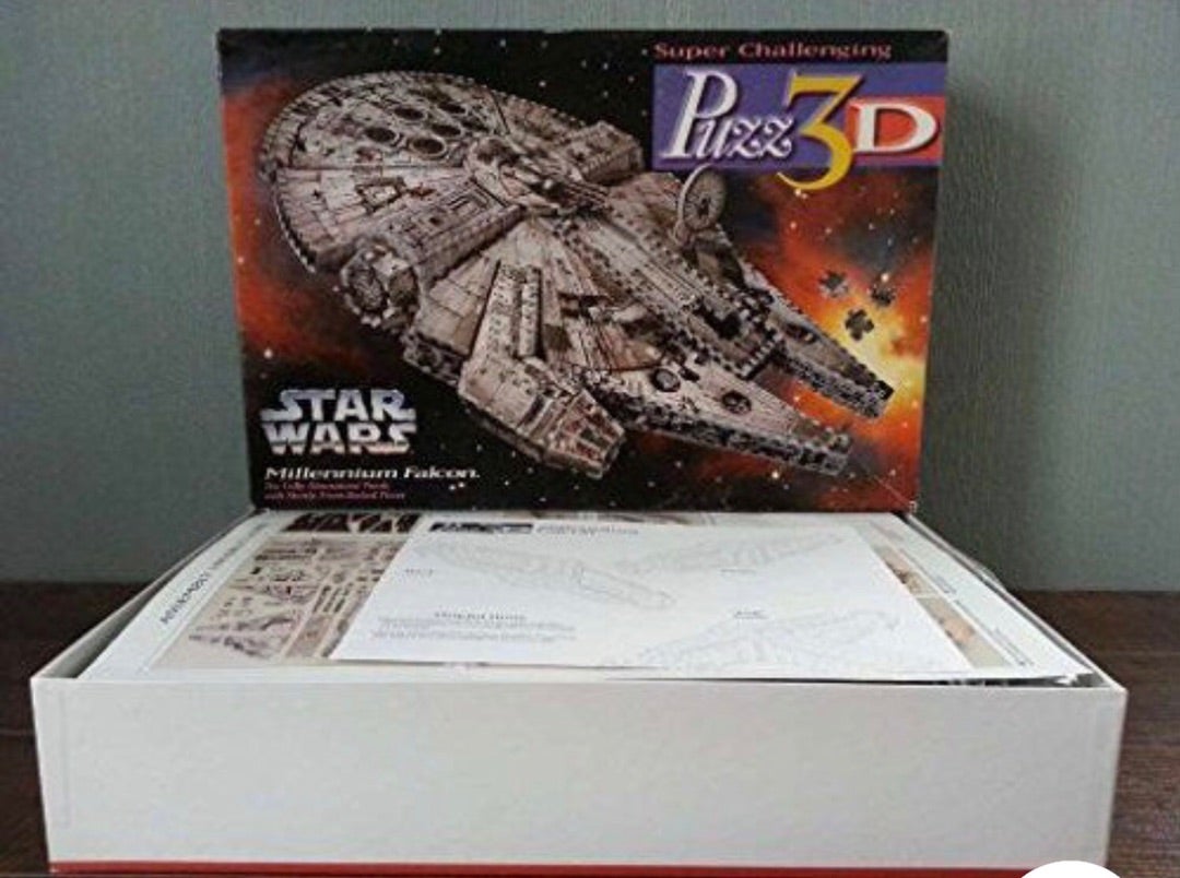 レア ? ミレニアム・ファルコン 「スター・ウォーズ」 3D立体 レア ? ミレニアム・ファルコン 「スター・ウォーズ」 3D立体