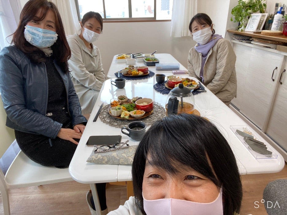 レッスンの様子の記事画像