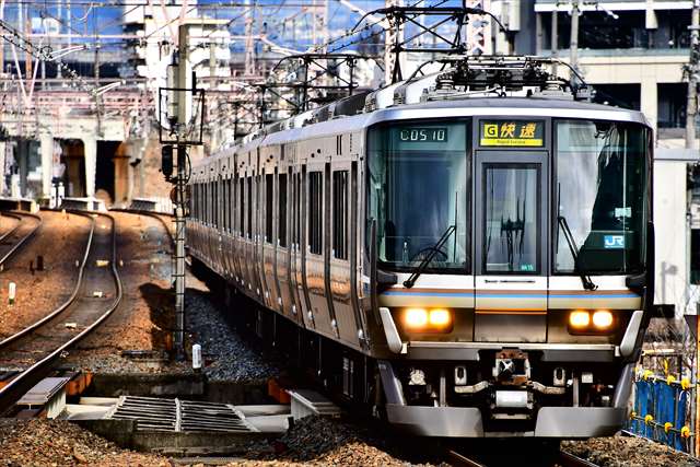 289系明智金屏風ラッピングと223系新快速50thを撮る | EXPRESS