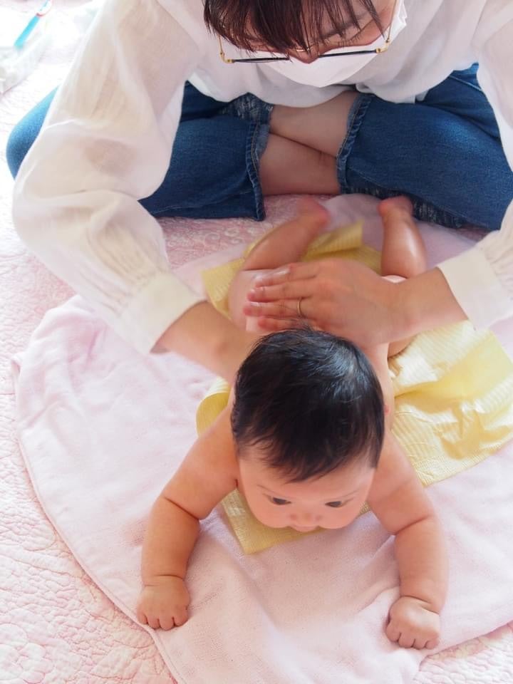 生後2か月赤ちゃんのとっても可愛い動画も 湘南 軽やか発信でうまくいく 40代ママライフ応援