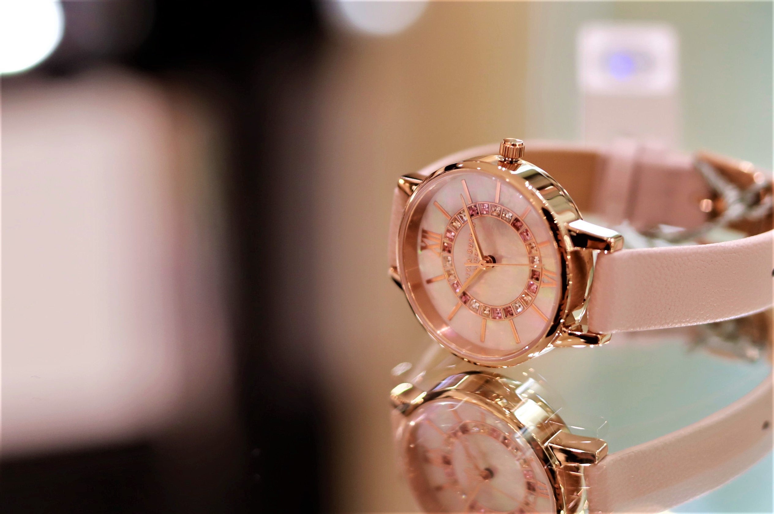 OLIVIABURTON 腕時計 腕時計 ファッション小物 レディース 偉大な