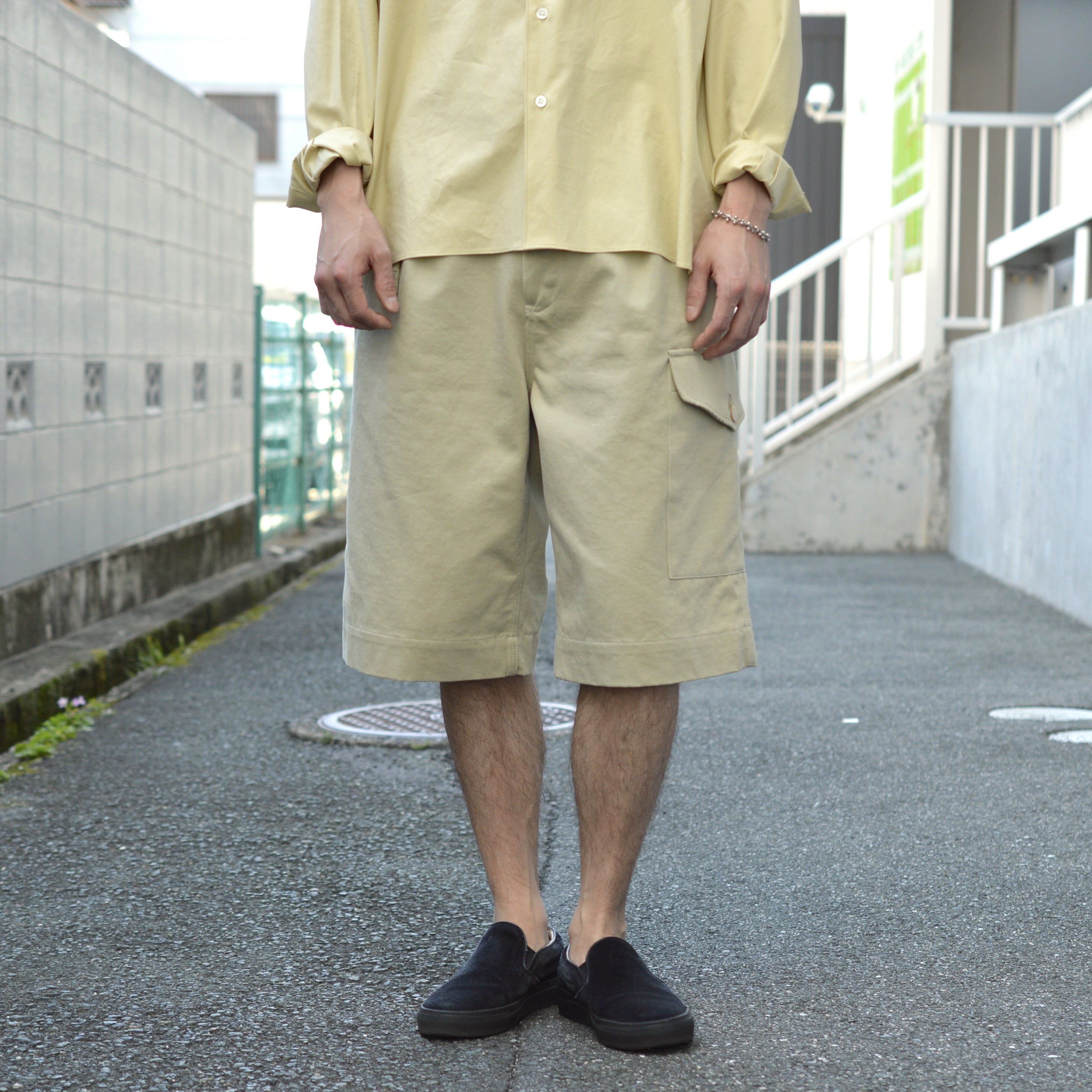 AURALEE / WASHED FINX LIGHT BIG CHINO SHORTS | Gramme Huit BLOG