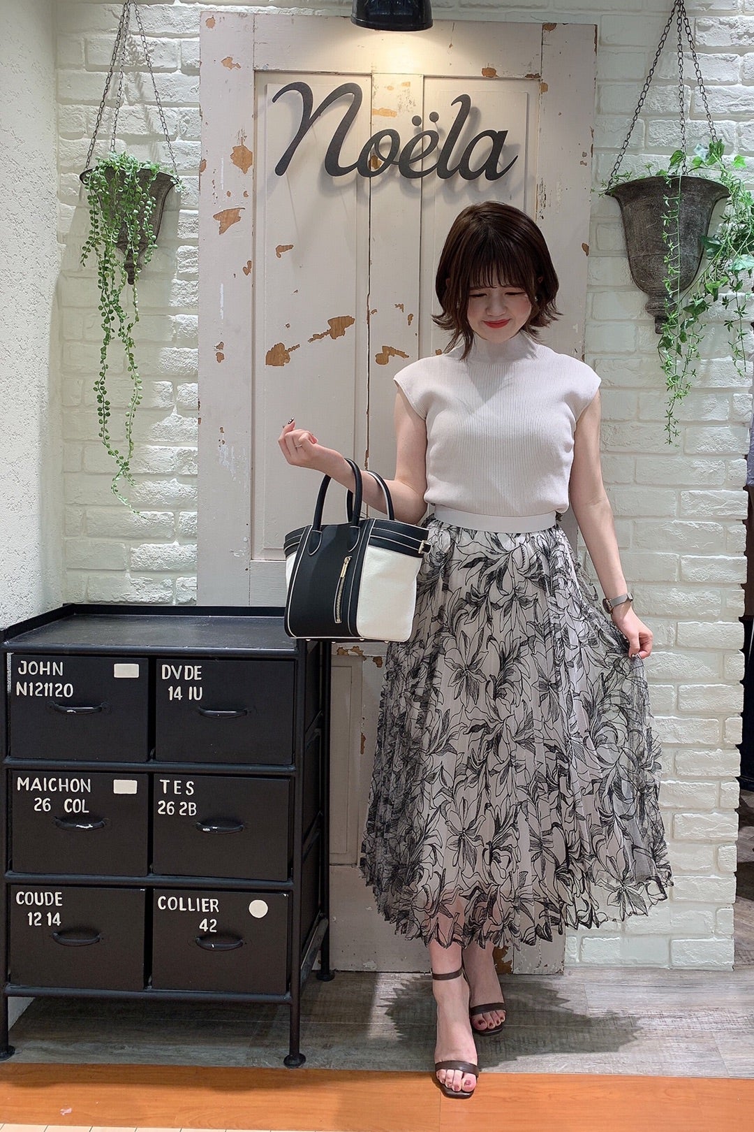 線描き刺繍スカート | Noela(ノエラ)オフィシャルブログ