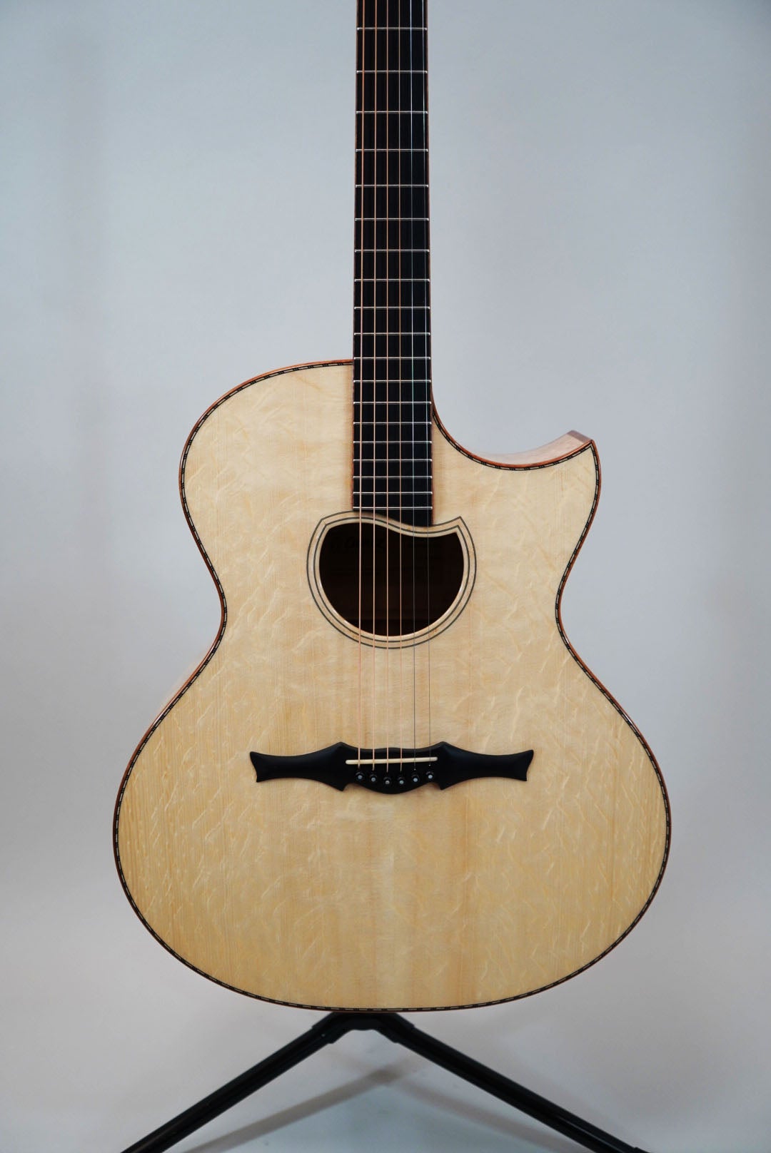 珠玉の逸品、Cuntz Guitars/CWG-23sH Birdseye maple | GGAGの 