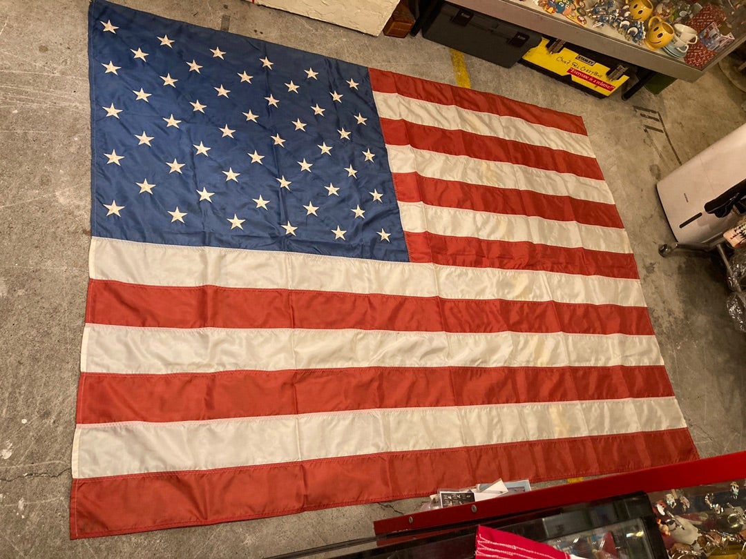 ビンテージのアメリカ星条旗USAフラッグ☆インテリアやガレージ