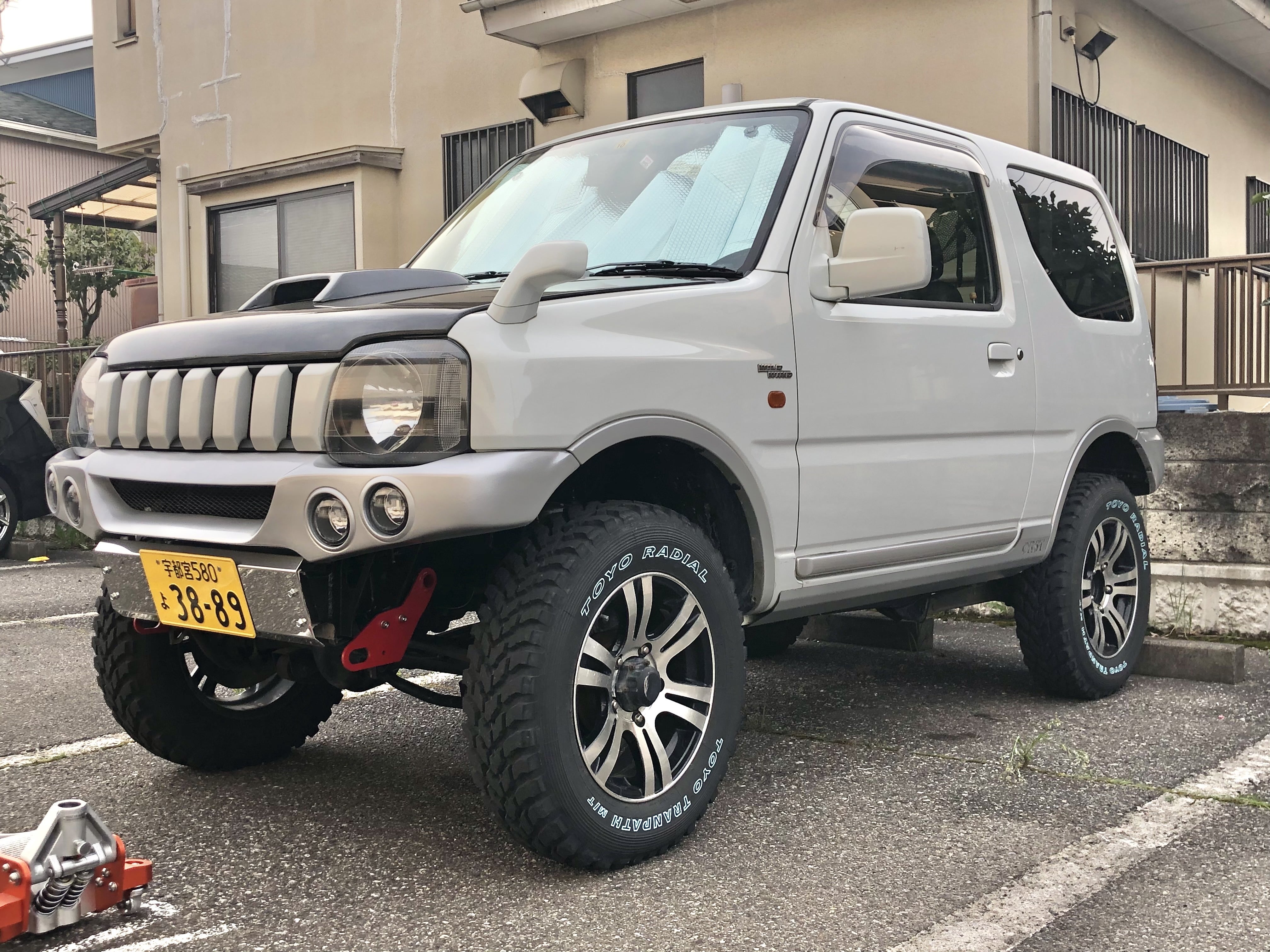 DIY】フロント用の牽引フック取付け【アピオ】カスタム Jimny