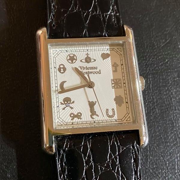 vww16 新品ヴィヴィアンウエストウッド腕時計Icon アイコン ユニ