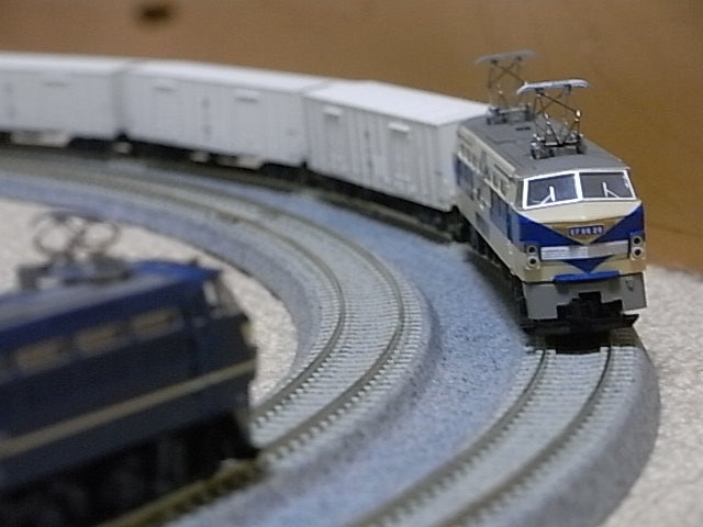 KATO・TOMIX EF66牽引の貨物列車 | 緩行線