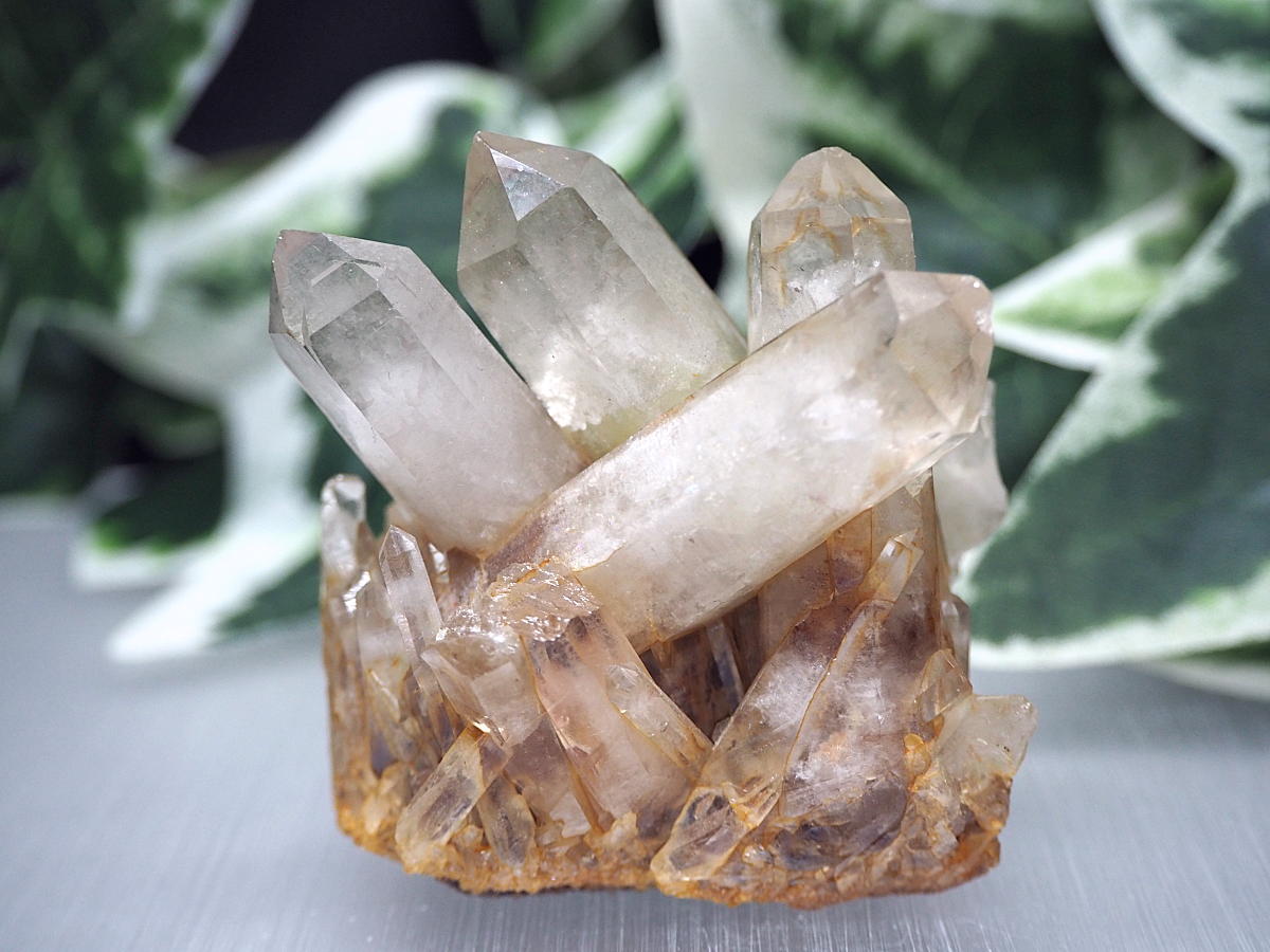 キャンドルクォーツ✨ クリスタル 水晶 ラフストーン 原石 クラスター