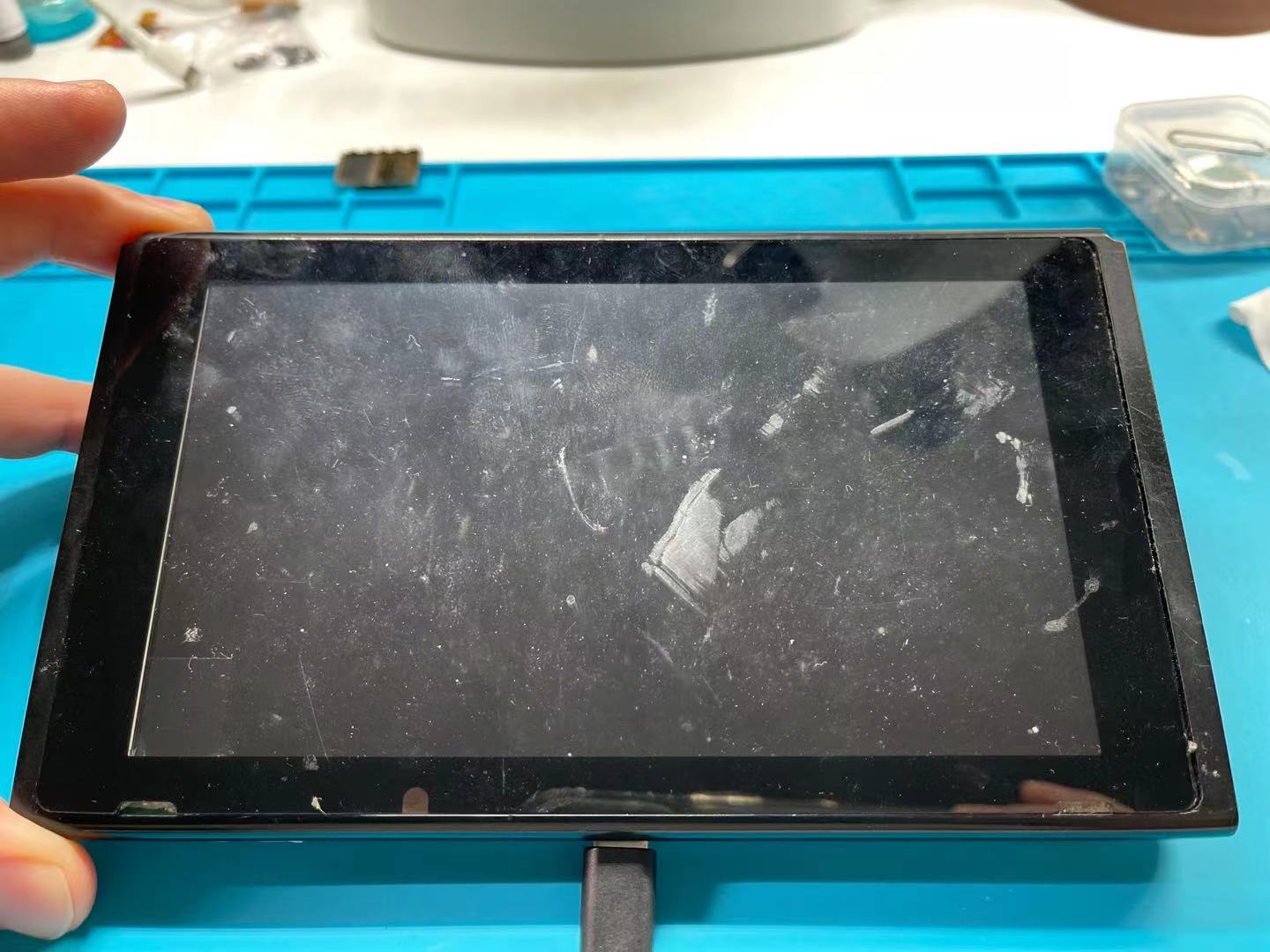 任天堂スイッチ(Nintendo Switch)修理【液晶パネル交換後表示できない】 | 神田のiPhone(アイフォン)修理はスマホリペアセンター