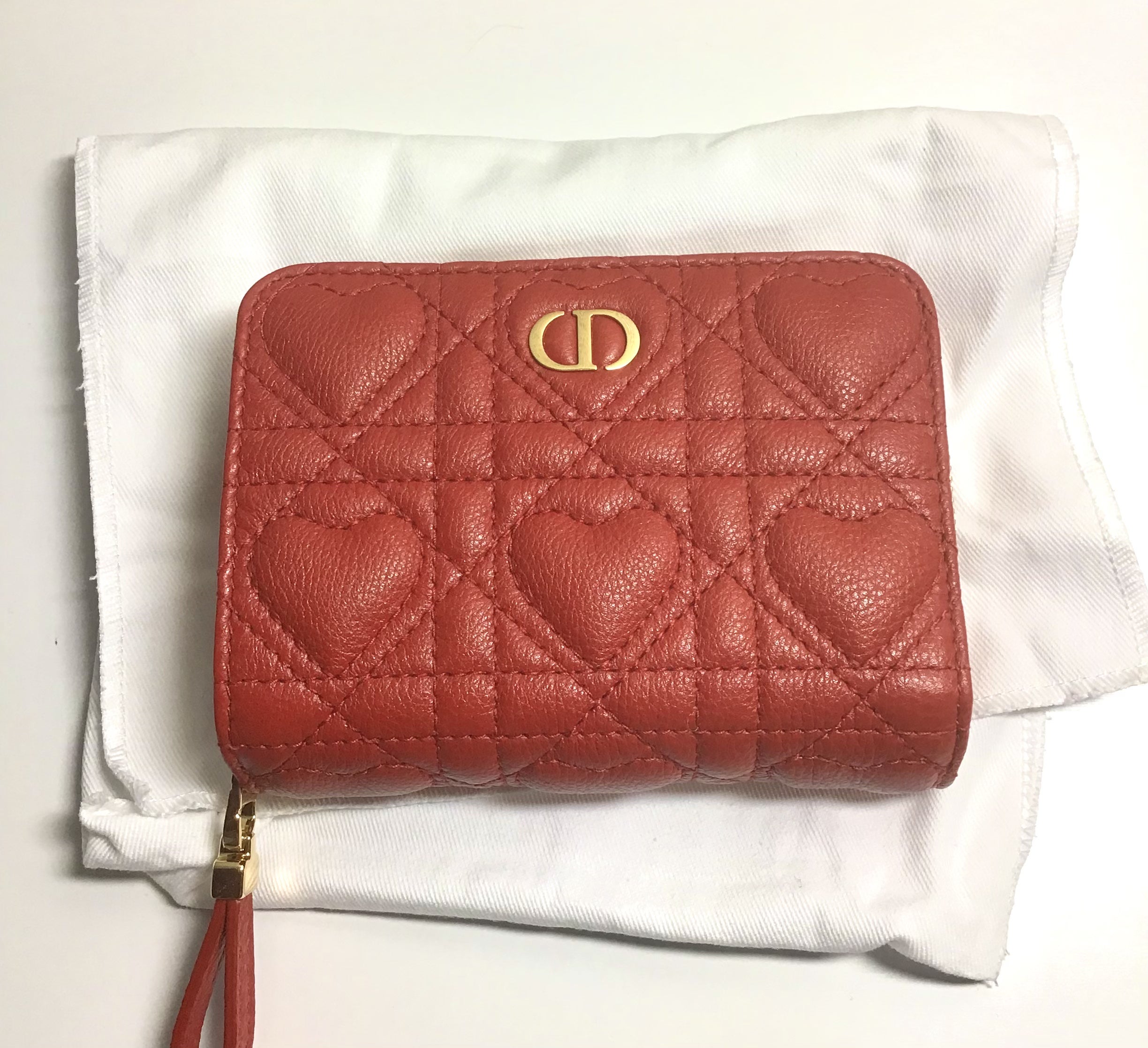 Diorの新作のお財布はとっても可愛いハート柄❤️ | 好きなものを綴る