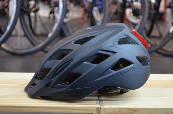 アーバンライドに最適なヘルメット！！ | Guell Bicycle Store 奈良本店