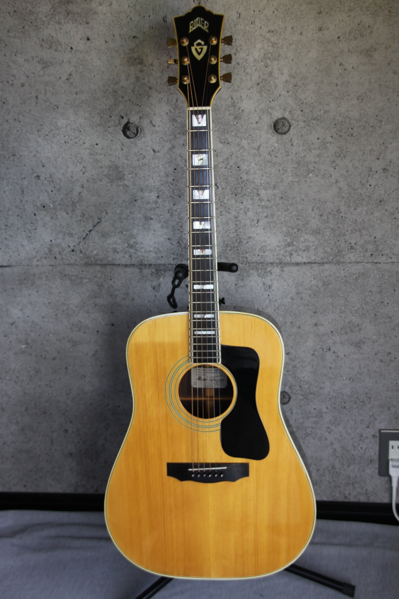 RIDER RF25 000タイプ　アコースティックギター