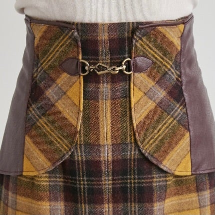 LILY BROWN♥ビット付き合皮切り替えタイトスカート | FLATBAR BLOG
