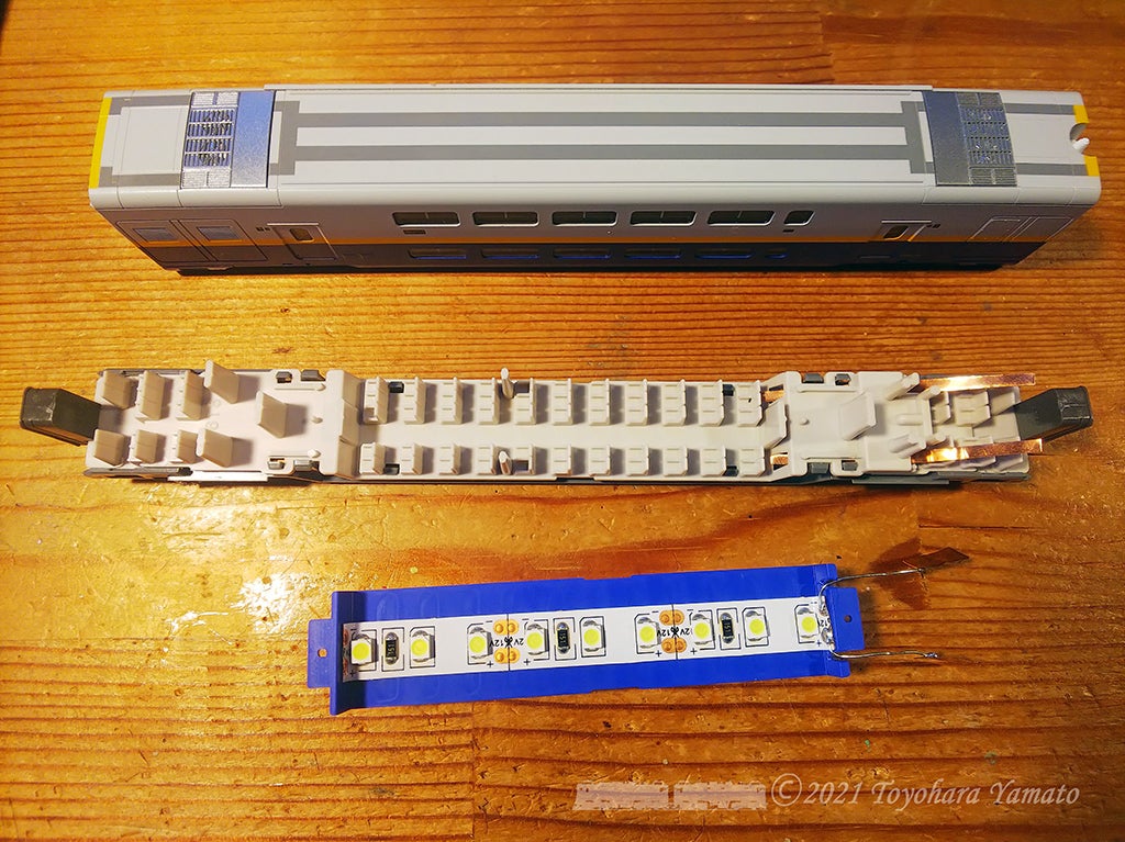 KATO E4系新幹線Max 上下階を均一に照らす(1) [鉄道模型] | 重単5175