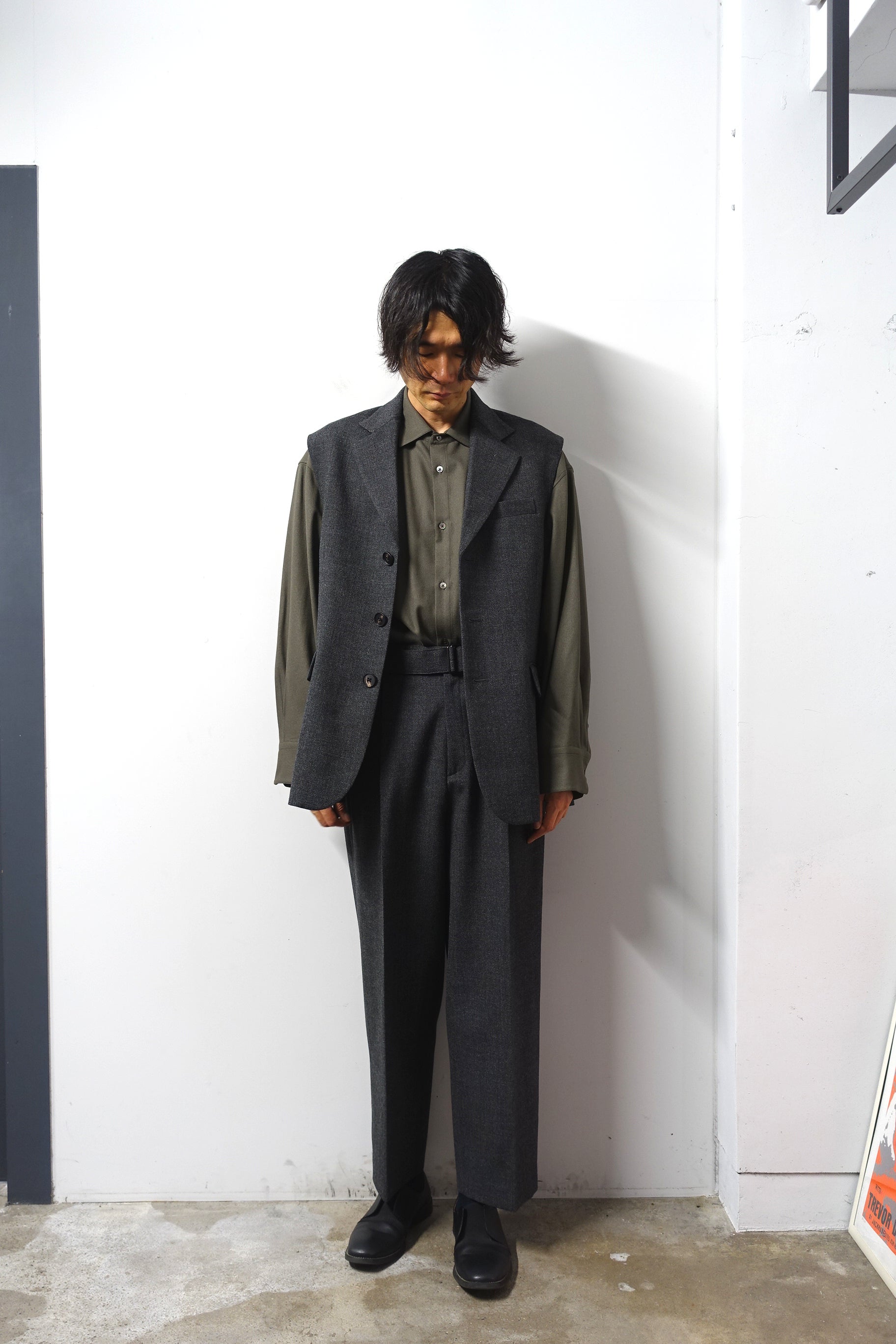 stein BELTED WIDE STRAIGHT TROUSERS 黒ウエストの長さを知りたいです