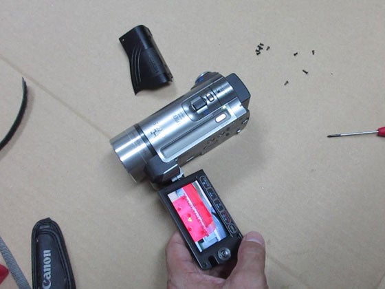 ビデオカメラ《内蔵バッテリー交換》 | takaviのブログ ビデオカメラ《内蔵バッテリー交換》 | takaviのブログ
