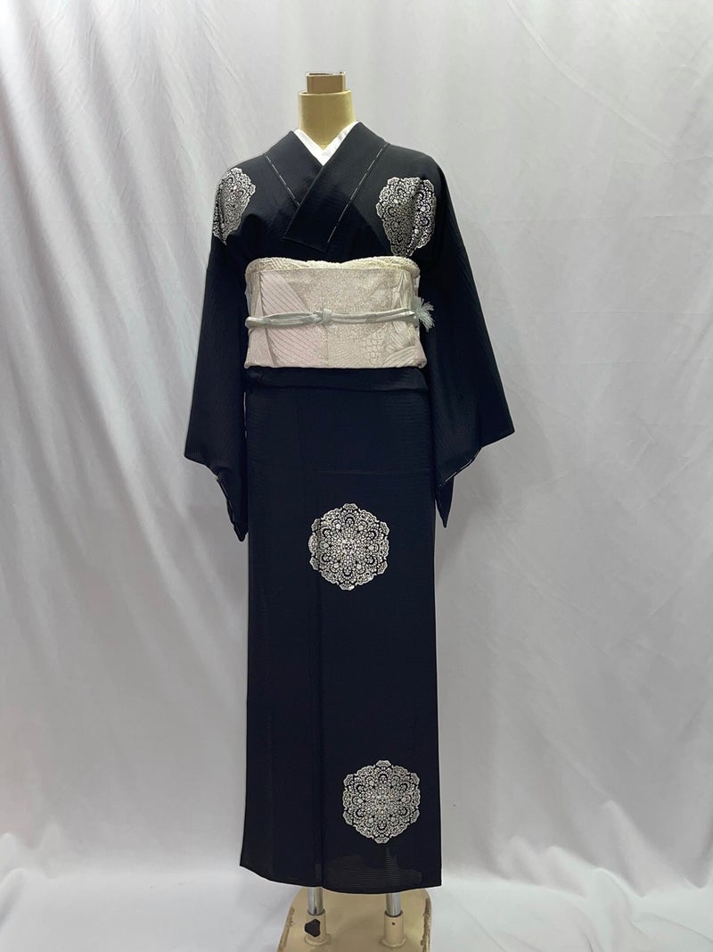 真っ黒な喪服をエレガントな着物に染めてみた 姫路から世界発信 着物が大好き 日本の昔の生活に憧れる女将 ひかるのブログ