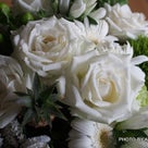 ＊＊お彼岸用に白い花のアレンジメントが届きました♡の記事より
