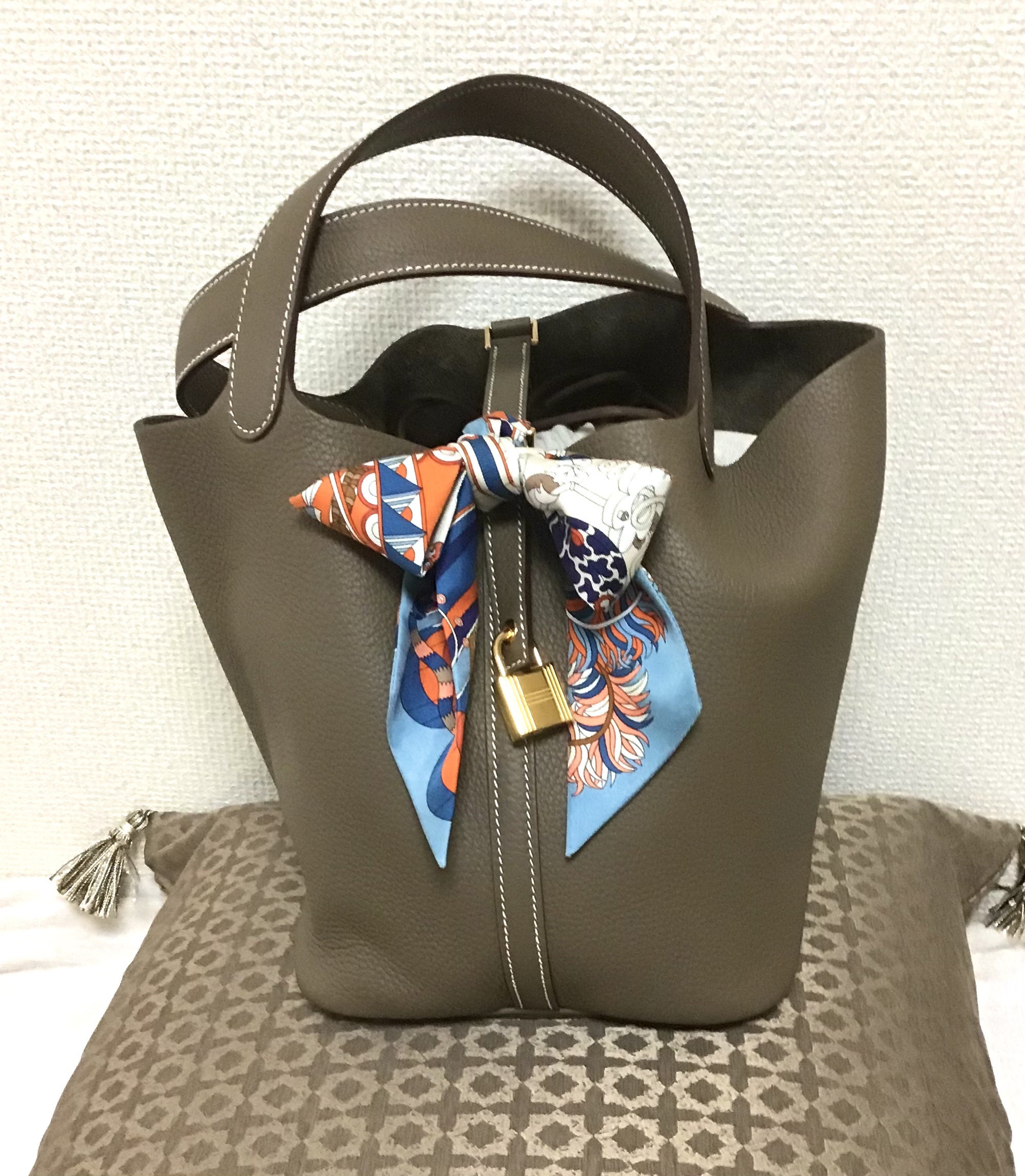 HERMESエルメスピコタンロックMM美品☆近年C刻印ツイリー付き HERMESエルメスピコタンロックMM美品☆近年C刻印ツイリー付き