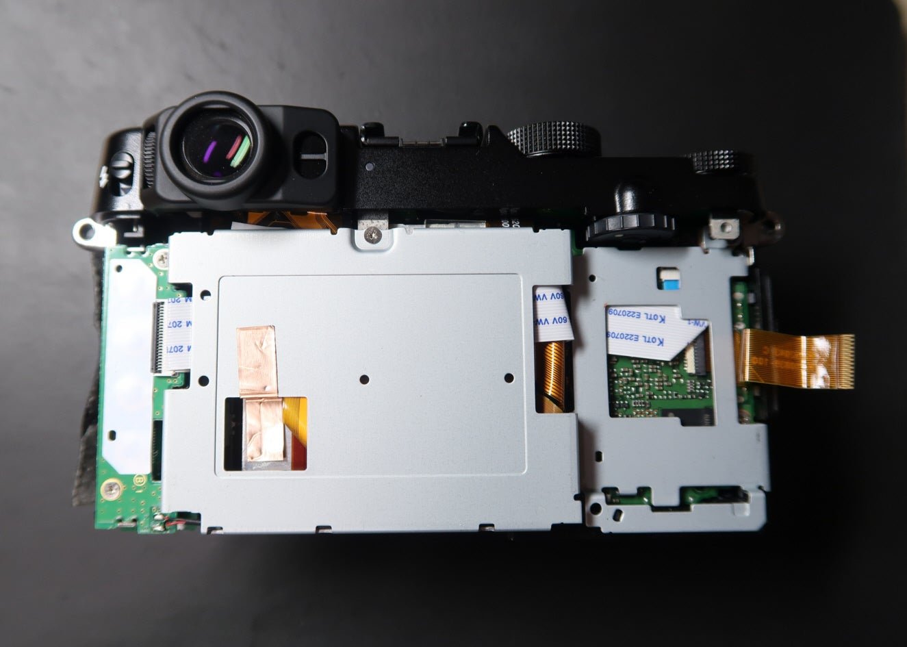 Fujifilm X20 分解修理 | 透明のみちしるべ