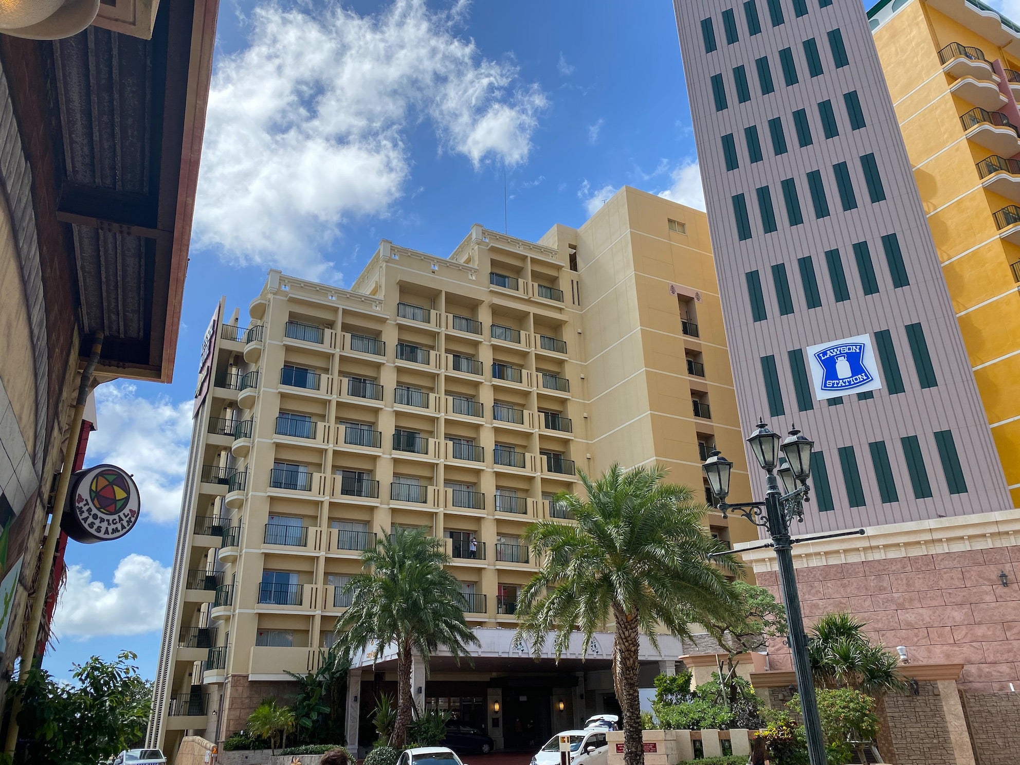 ベッセルホテルカンパーナ沖縄 | 沖縄での生活