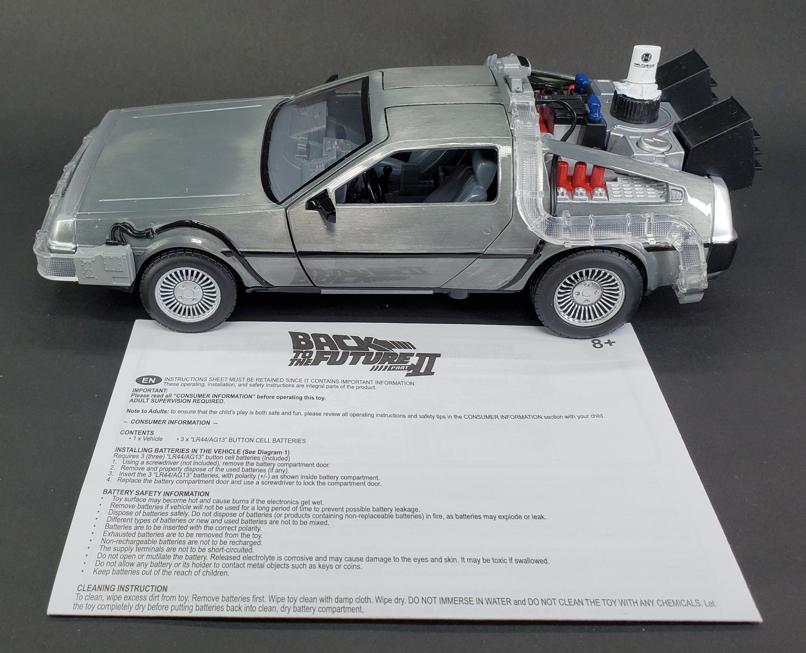 おもちゃ:Jada 1/24 BTTF II Delorean レビュー | 雑レビューブログ おもちゃ:Jada 1/24 BTTF II Delorean レビュー | 雑レビューブログ