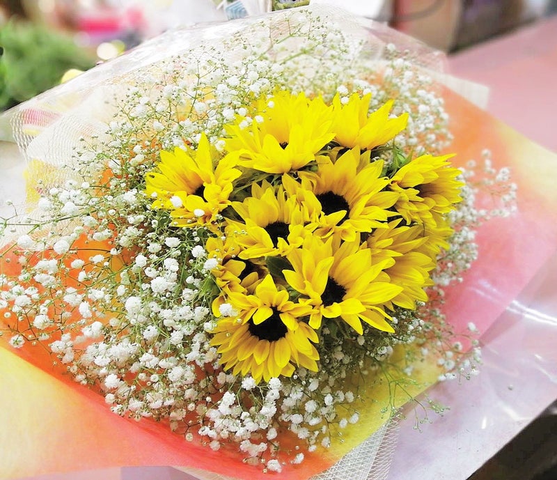 プロポーズにひまわりの花束 Flowershopひまわり花壇 新潟市南区 白根 花屋