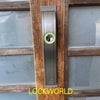木製引き違い戸　F4056ディンプルキーへ錠前取替作業　富山の鍵屋の画像