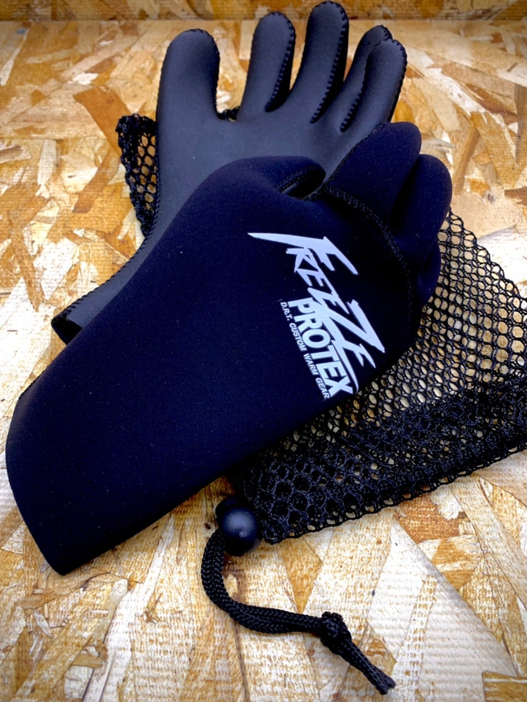 新着 新品 DRT グローブ 手袋 Lサイズ - グローブ、手袋 - labelians.fr
