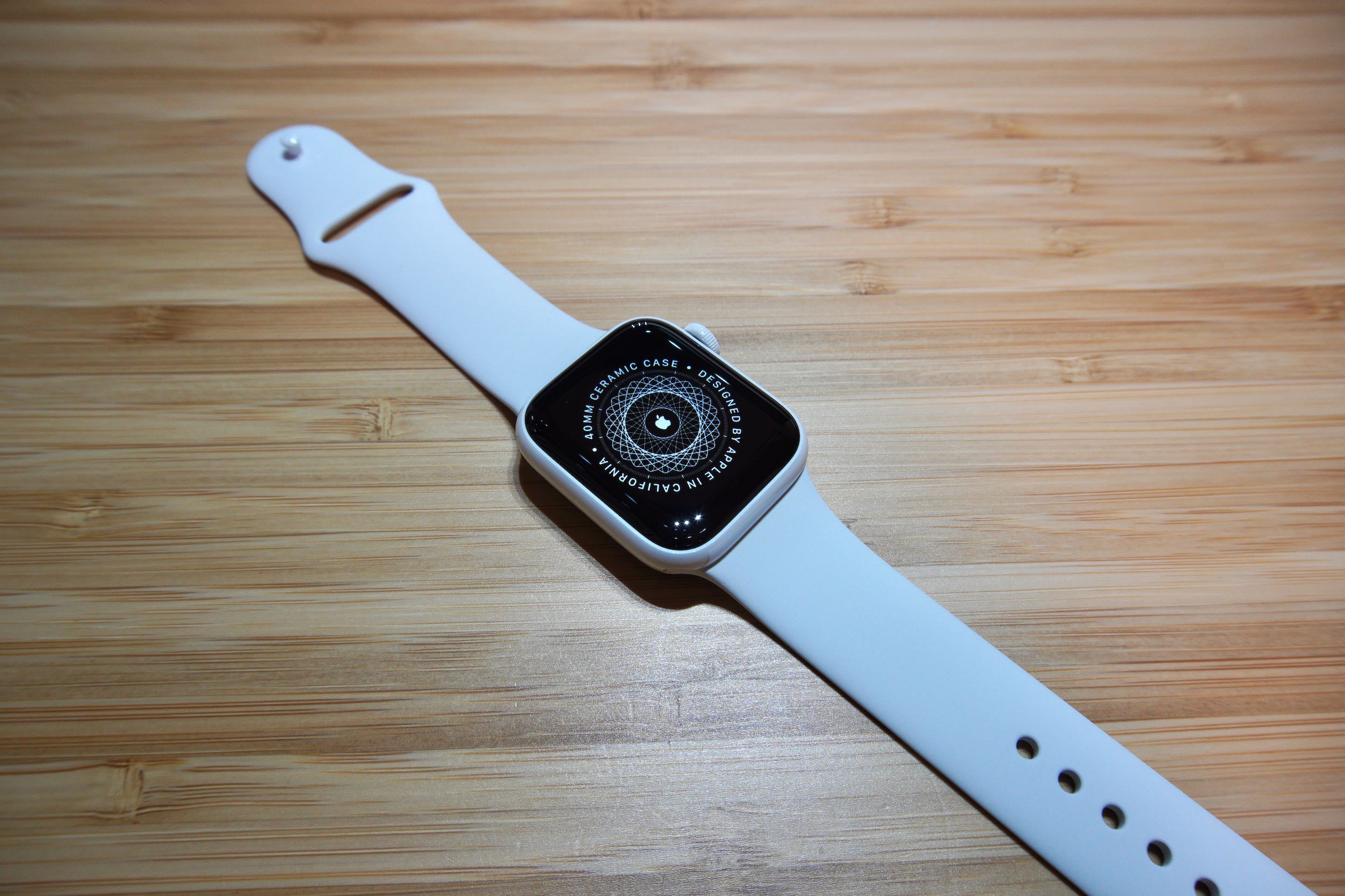 ついにセラミック製のApple Watchを購入！ | デカの日常