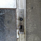 古い玄関引き戸の戸車交換♪同じものや、互換製品は無くとも大丈夫！の記事より