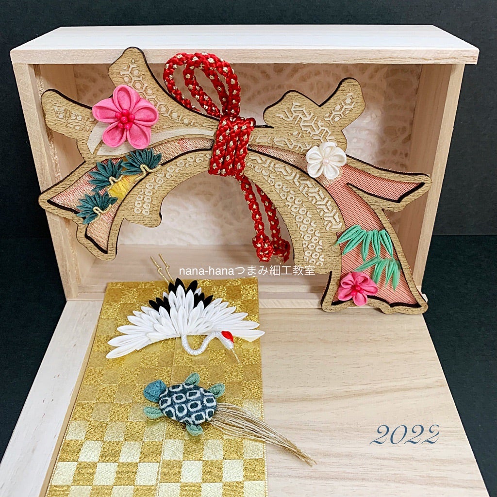 正月　おひな祭りに！　おばあちゃんの手作り　ちりめん　つまみ細工　鶴　正月飾りaiハンドメイド