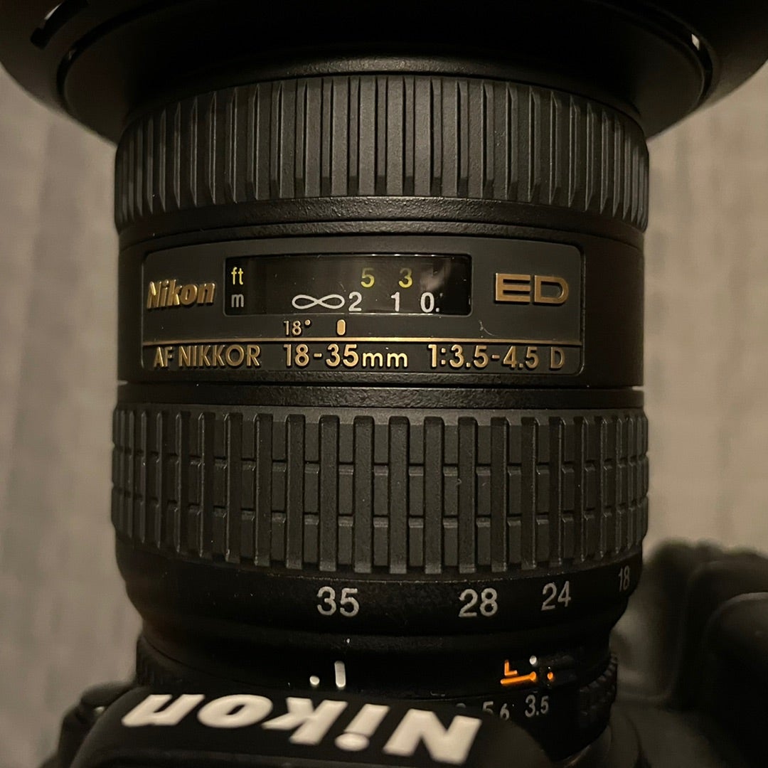 Nikon AF ズームニッコール ED18-35 F3.5-4.5D (IF) - メモリーカード