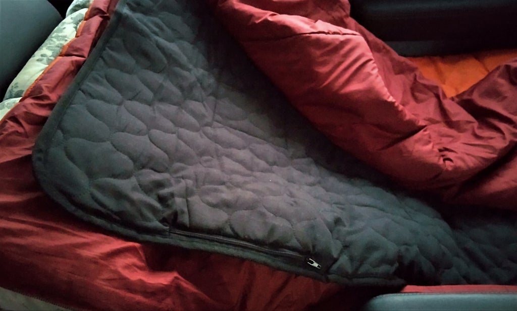 車中泊寝袋用発熱パッド  ケイの山とスキーの日記