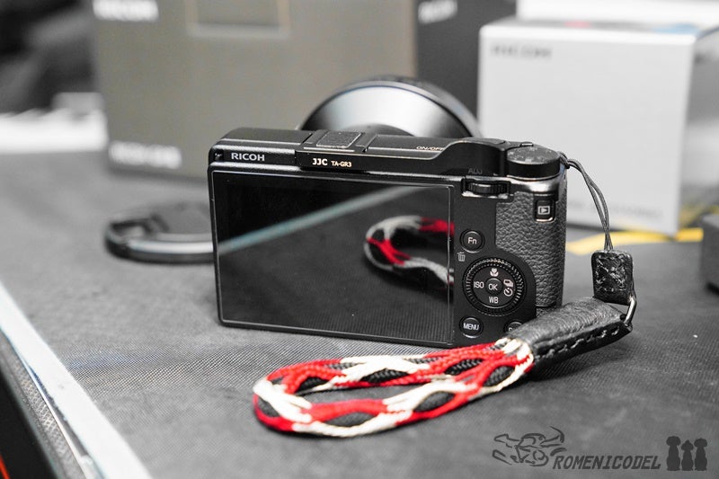 アルティザン&アーティスト かごめ組紐フィンガーストラップ ACAM-315N-