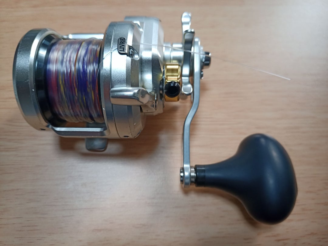 古いオシアジガー1500HGにゴメクサスのパワーハンドルを 古いオシアジガー1500HGにゴメクサスのパワーハンドルを
