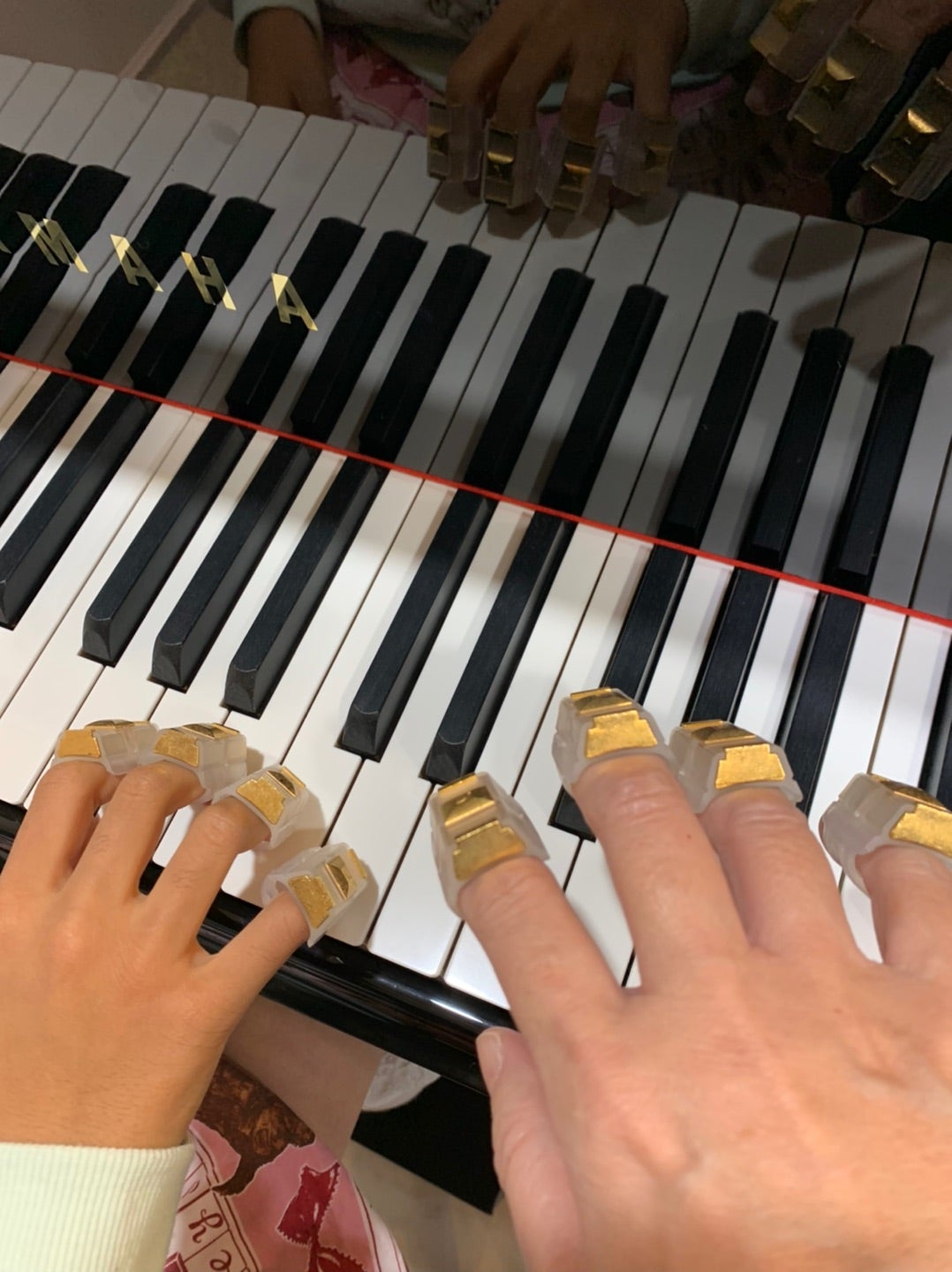メーカー再生品】 ピアノを弾ける指を作るキッズフィンガーウェイツ レインボー - クラシック - www.smithsfalls.ca