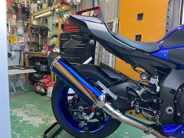 YZF-R1 サイレンサー 角度変更 | full throttle Ver.Ⅲ YZF-R1 サイレンサー 角度変更 | full throttle Ver.Ⅲ