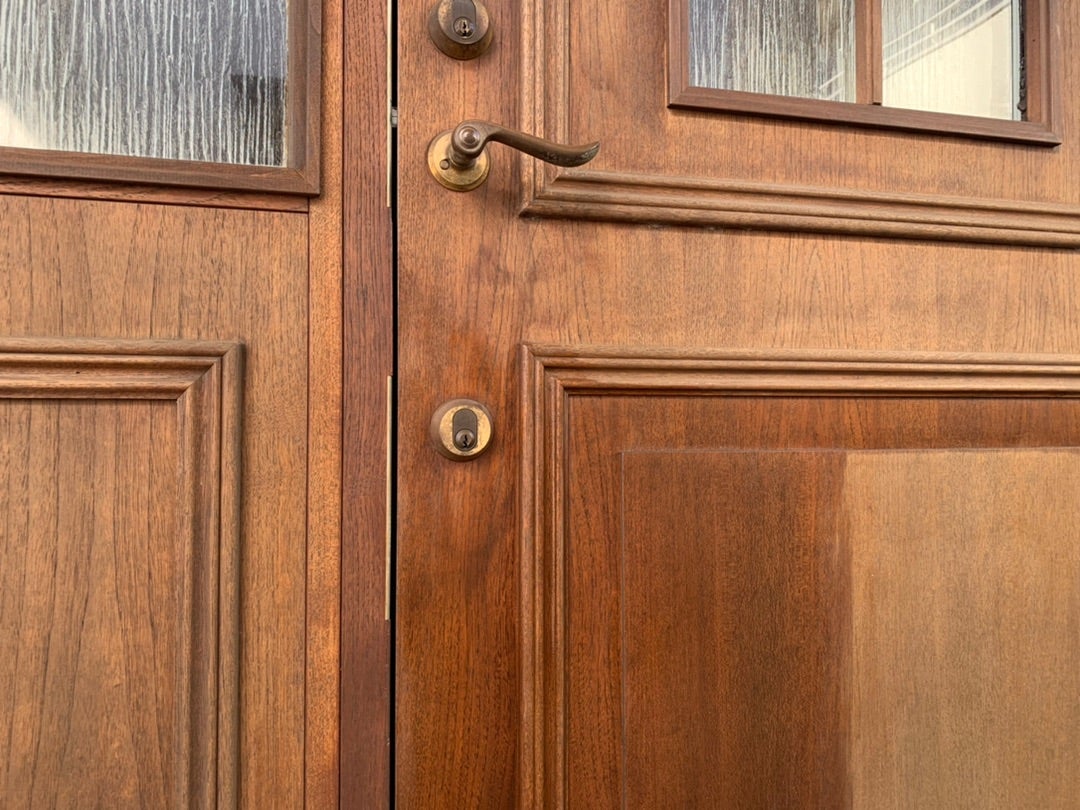経年変化を楽しむ＊木製ドアのある暮らし | hanahanaのブログ