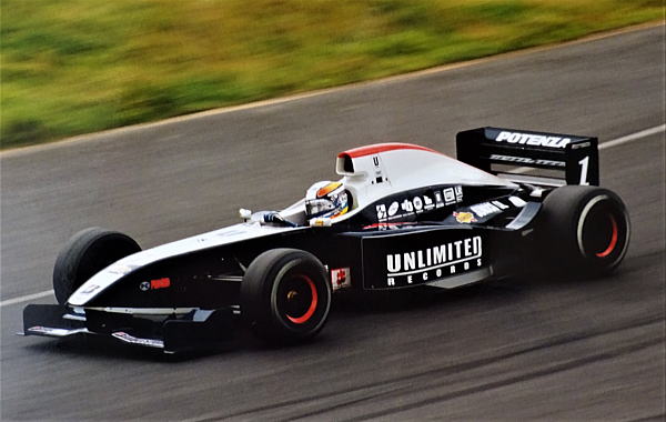 鈴鹿東コースで行われた 1999年フォーミュラニッポン テスト 