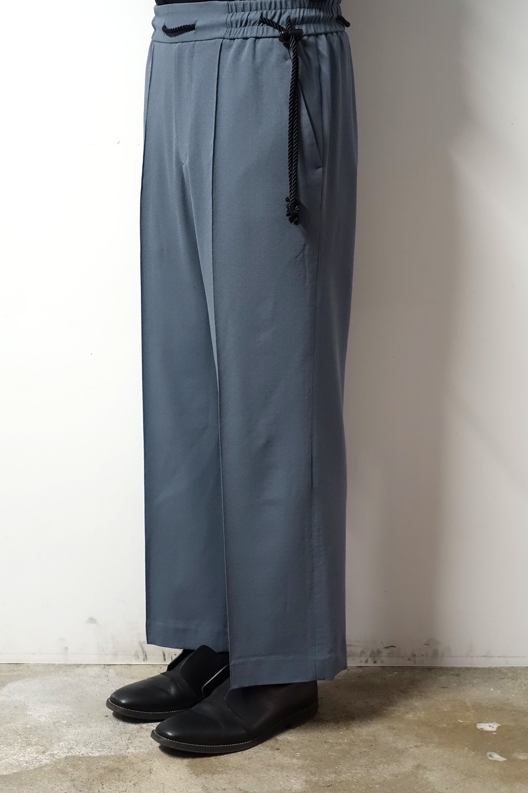 ETHOSENS(エトセンス)/Georgette pin tuck pants/Blue gray 通販 