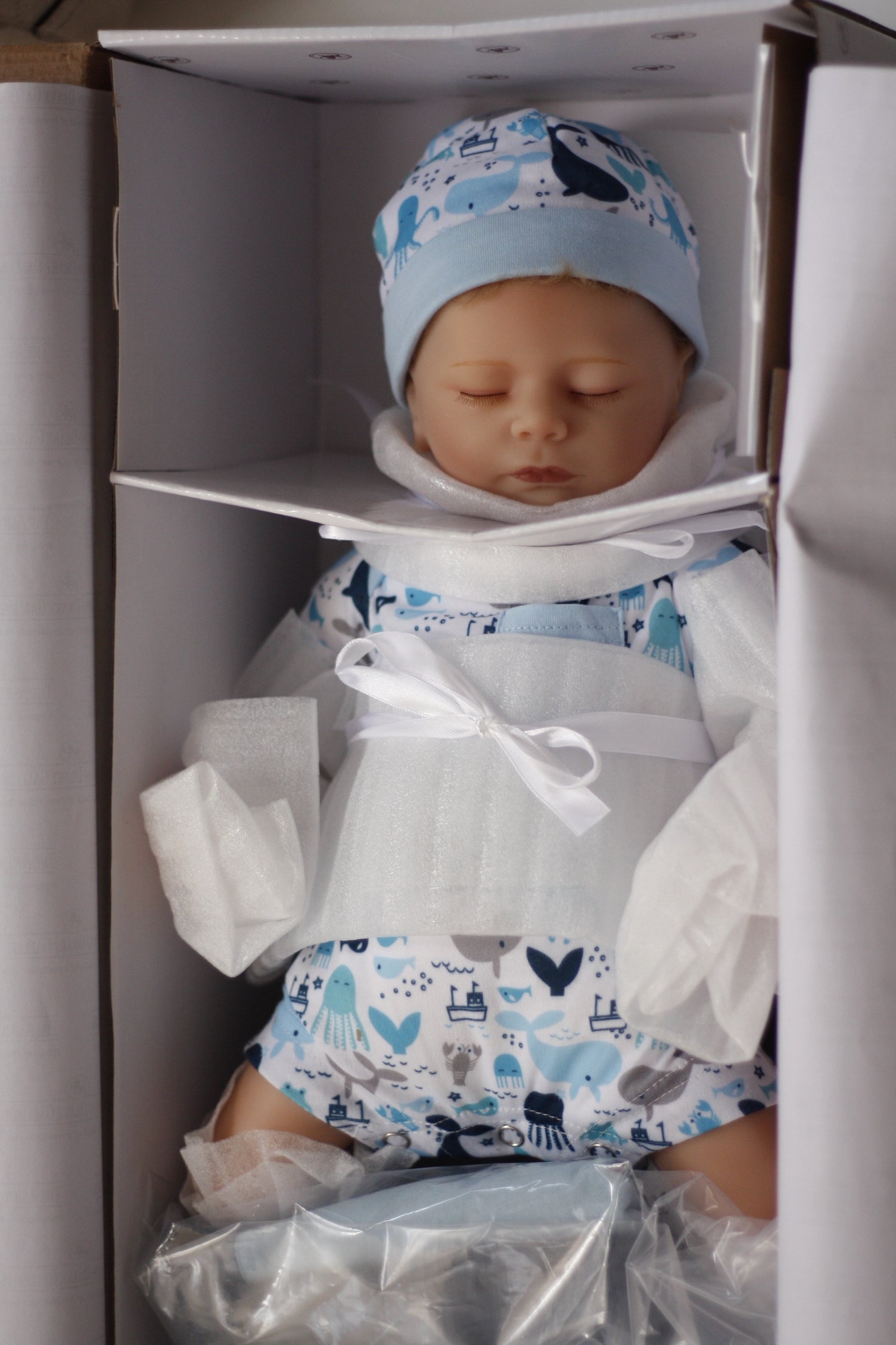 呼吸する赤ちゃん人形 アシュトンドレイク 40cm 159783824 眠り目 