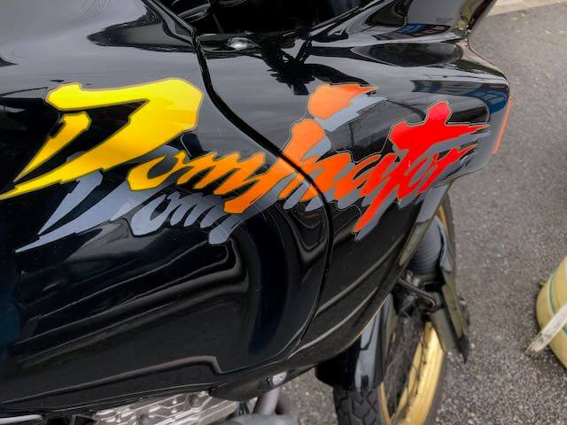 2022年最新版☆高級感溢れる ドミネーター650 エキゾーストパイプ DECAT パイプ マニフォールド ｜  ジーピーアール バイク 通販