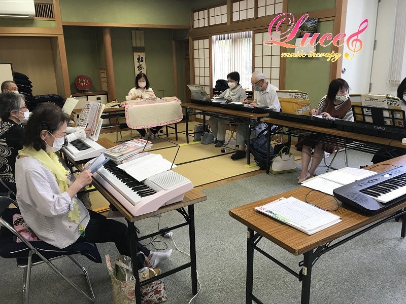 姫路らくらくピアノ｢ピアノに向うと癒やされます｣姫路白鳥公民館中高年から始めるらくらくピアノ教室